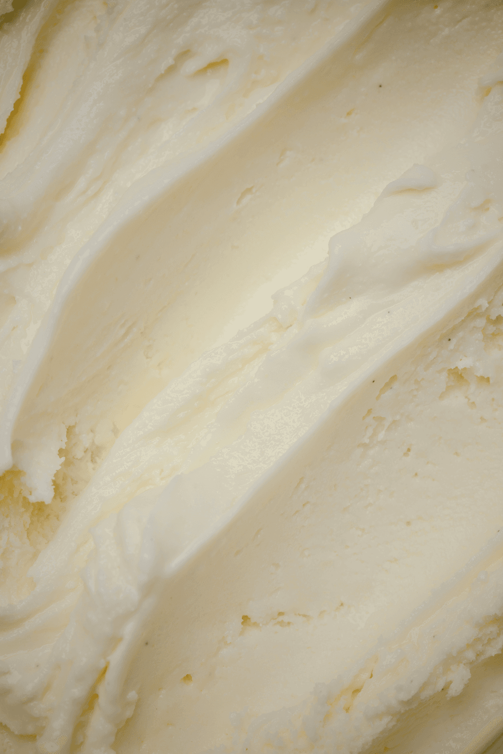 Ginger Milk Curd (Hong Kong Flavor) — Inspired by Hong Kong’s iconic ginger milk curd, this creamy gelato blends fresh ginger with silky milk for a warming spice and delicate sweetness. Comforting, nostalgic, and unmistakably local.